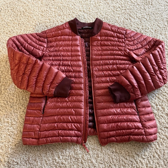 Arc'teryx Nexis Puffer Jacket Burgundy Red Women’s Sz L - Picture 2 of 10